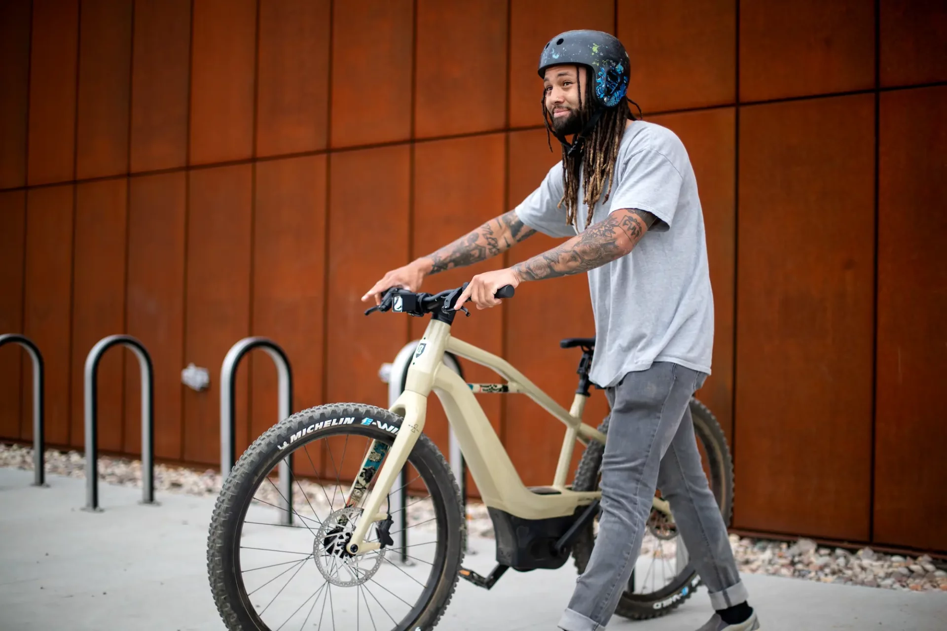 Serial1 bike online