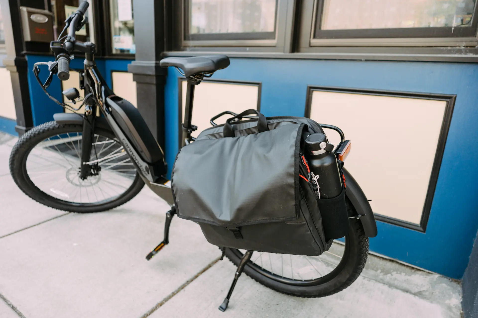 Two Wheel Gear Magnate Pannier Messenger Backpack (24 L)