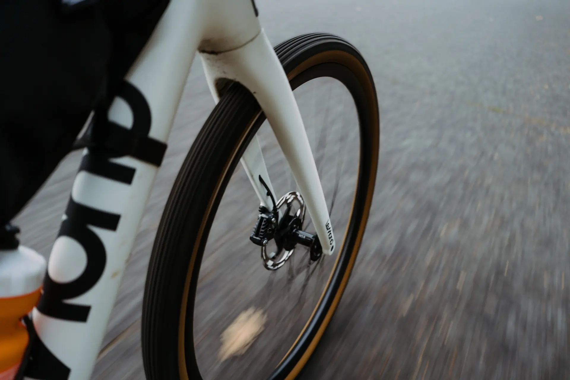 LeMond All Road Prolog front wheel