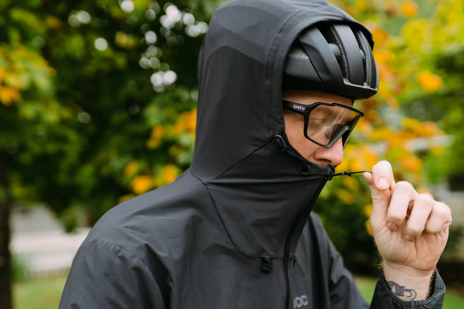 POC Transcend Jacket Hood over helmet